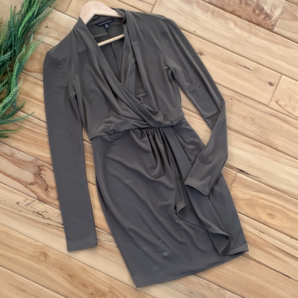 Victoria’s Secret Long-Sleeve Drape-Front Dress - Sz S - Olive